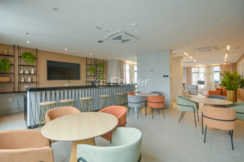 Image 72 - 877732