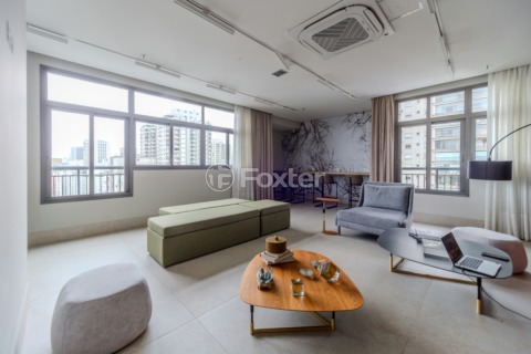 Image 60 - 877732