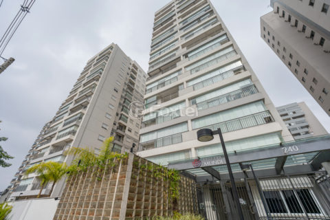 Image 21 - 982866