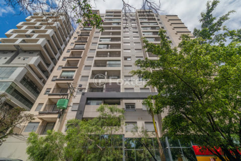 Image 43 - 1025185