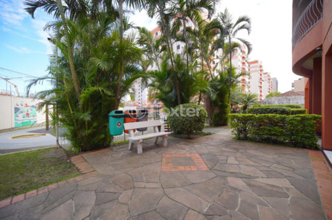 Image 70 - 1023692