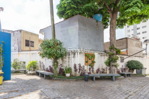 Image 42 - 1017451