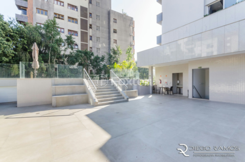 Image 32 - 984659