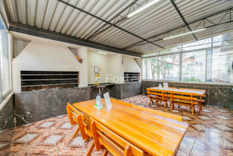 Image 32 - 814184