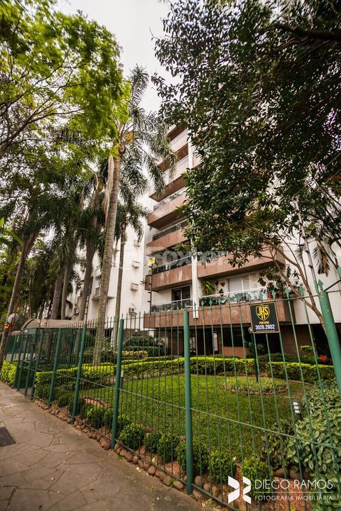 Image 15 - 983907