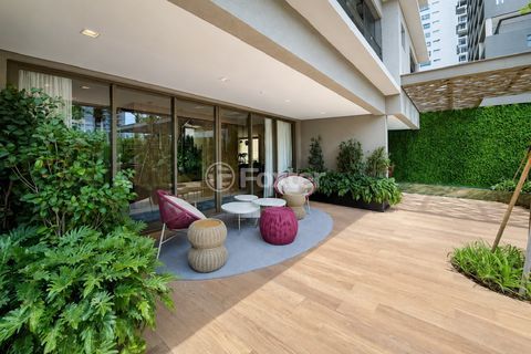 Image 18 - 874622