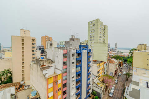 Image 44 - 877466