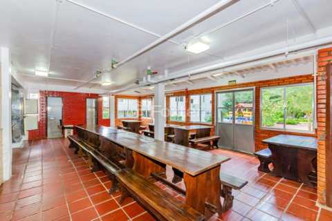 Image 39 - 958046