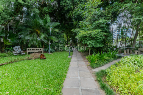 Image 46 - 144247