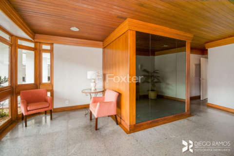 Image 34 - 284657
