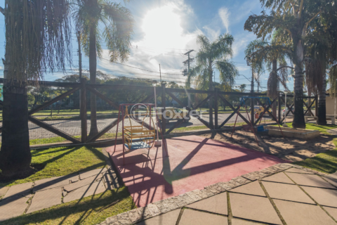 Image 33 - 1009543