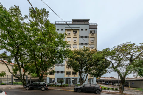Image 42 - 1017923
