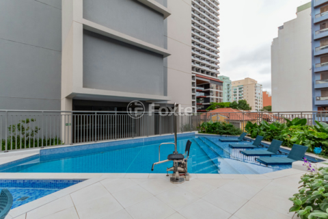Image 38 - 1005122