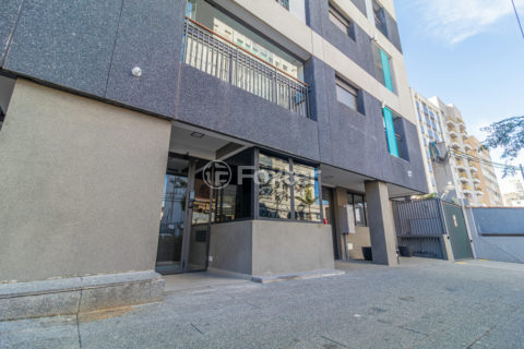 Image 8 - 825891