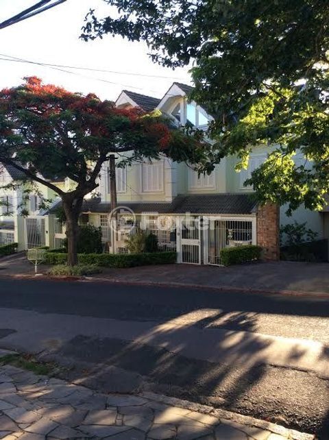 Image 35 - 560660