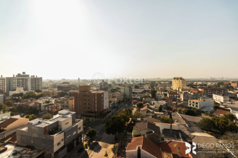 Image 35 - 873102