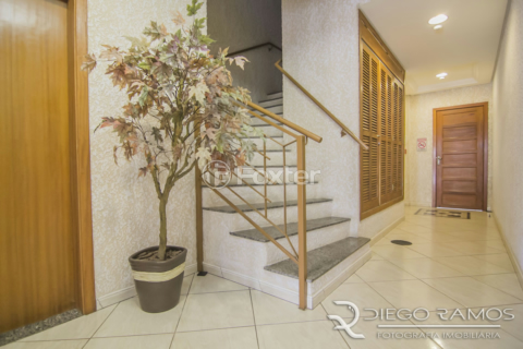 Image 35 - 1012717