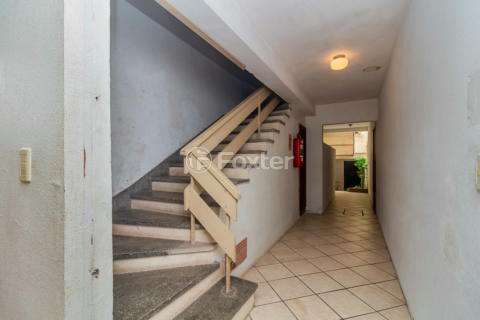 Image 36 - 876993