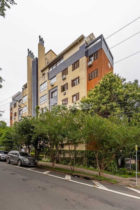 Image 23 - 958033