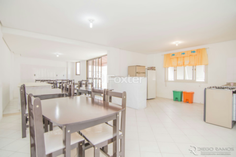 Image 4 - 1007686