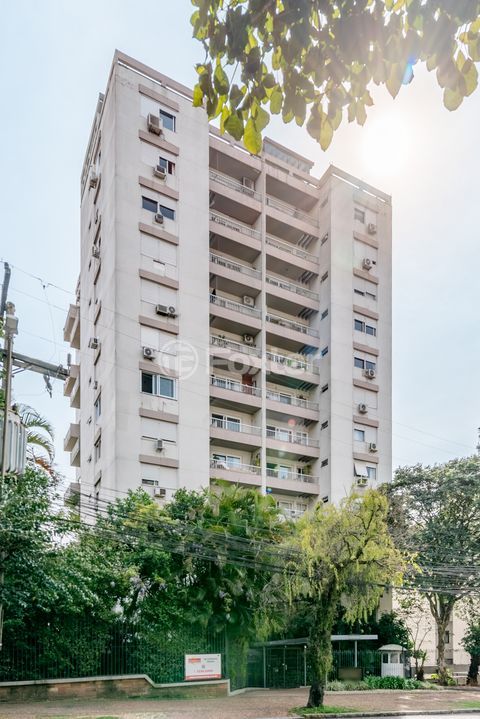 Image 17 - 1003021
