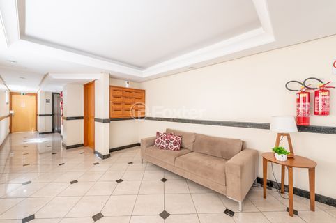 Image 33 - 965335
