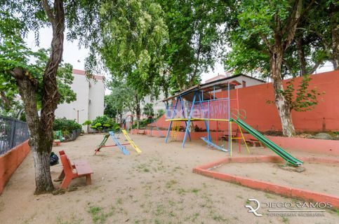 Image 27 - 828823