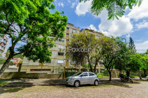 Image 31 - 987992