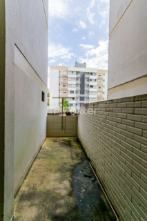 Image 28 - 987992