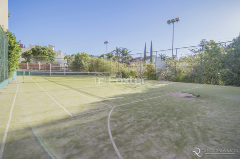 Image 8 - 1010666