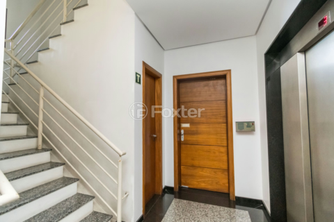 Image 24 - 979965