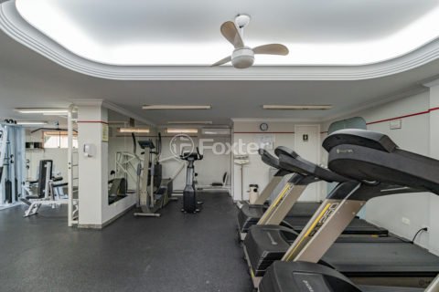 Image 40 - 1019325