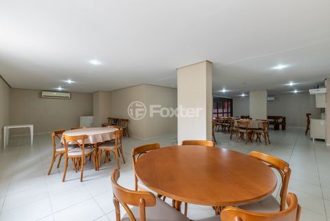 Image 31 - 936013