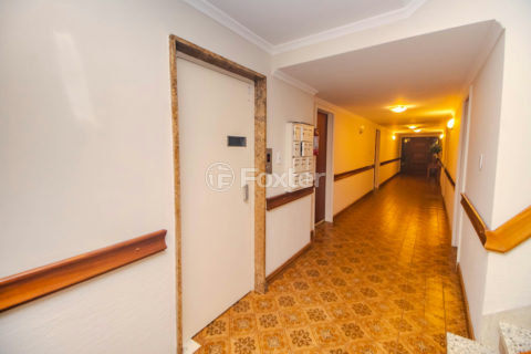 Image 41 - 1012570