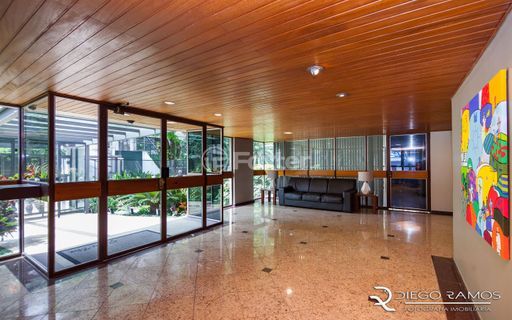 Image 21 - 1007223