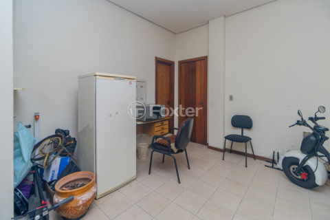 Image 37 - 998766