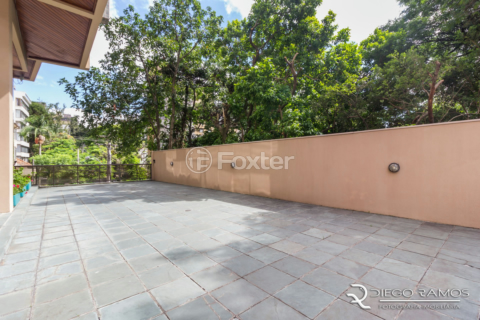 Image 30 - 1017157