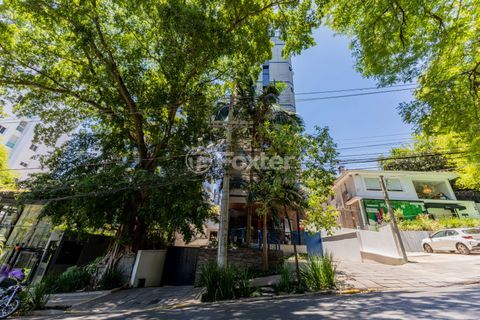 Image 42 - 858633