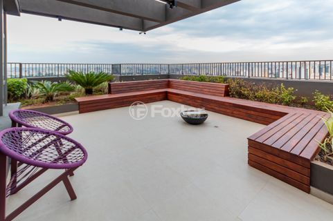 Image 27 - 868090