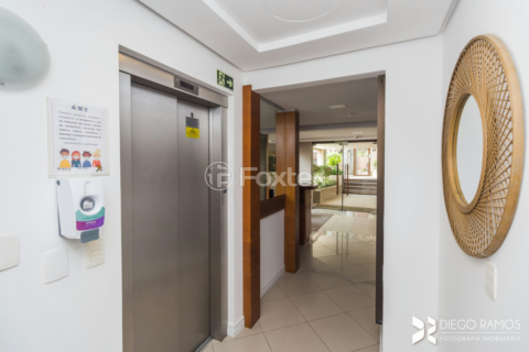 Image 36 - 916098