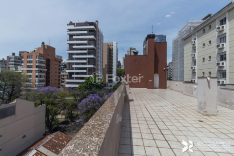 Image 38 - 916098