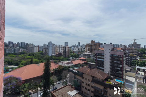Image 40 - 916098