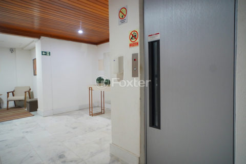 Image 38 - 1011121