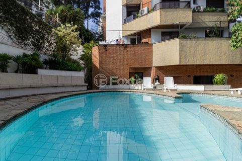 Image 62 - 893975