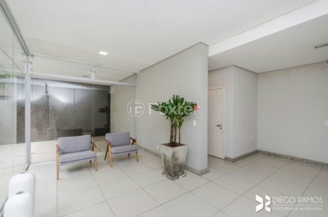 Image 33 - 852860