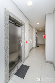 Image 35 - 852860