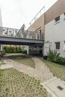 Image 39 - 982438