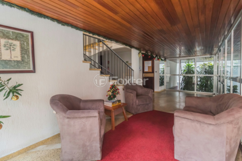 Image 37 - 1004849