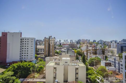 Image 40 - 1018747