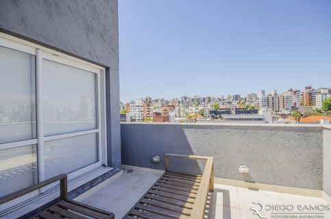 Image 37 - 1018747